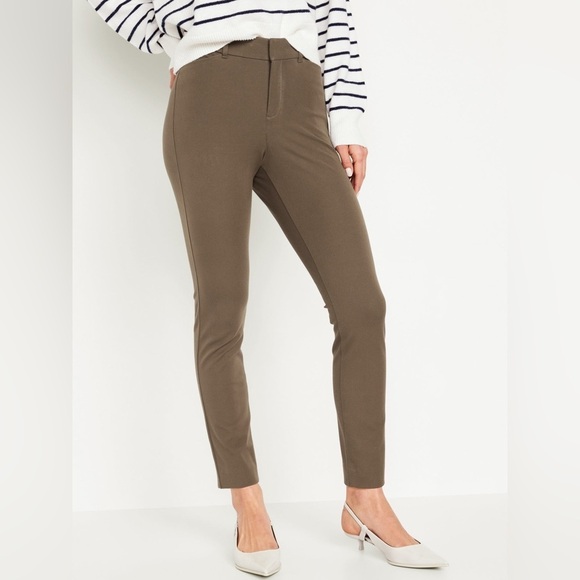 Old Navy Pants - Old Navy Pixie Skinny Brown Pants